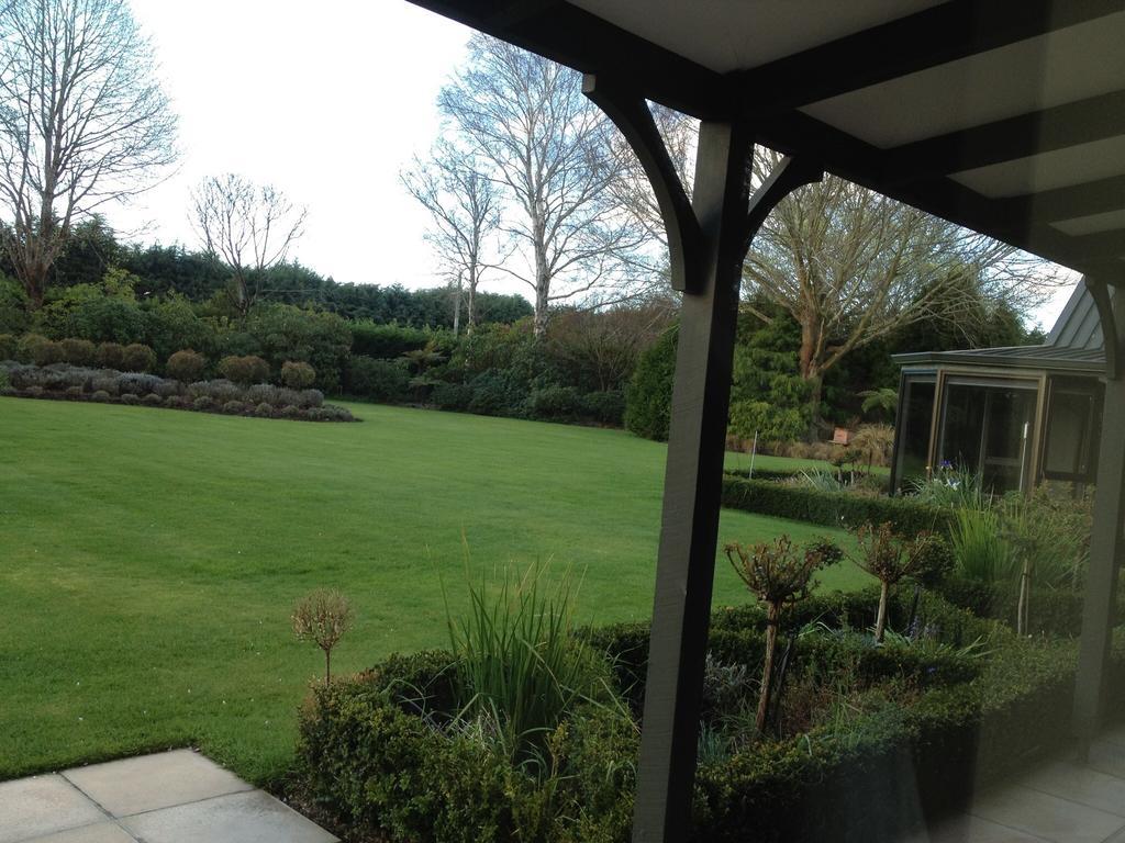 Rhododendron Garden Hotel Christchurch Bilik gambar
